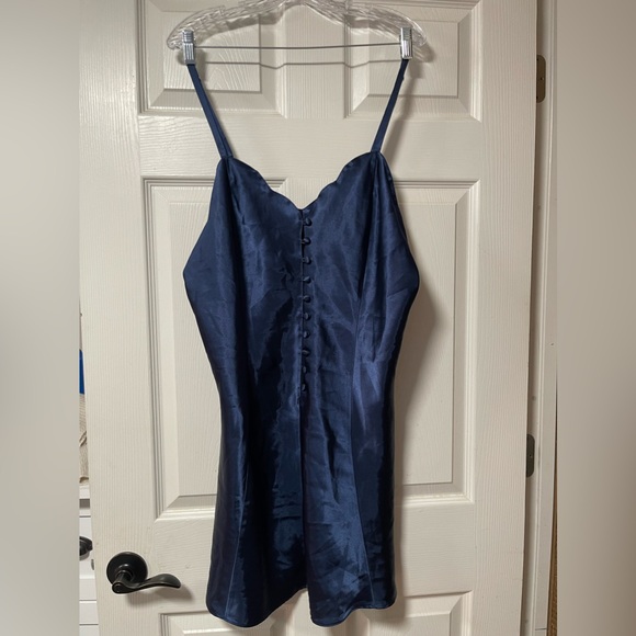 80’s VINTAGE LINGERIE & CO. Women’s Navy Button Up Slip Size XXL - Picture 2 of 7